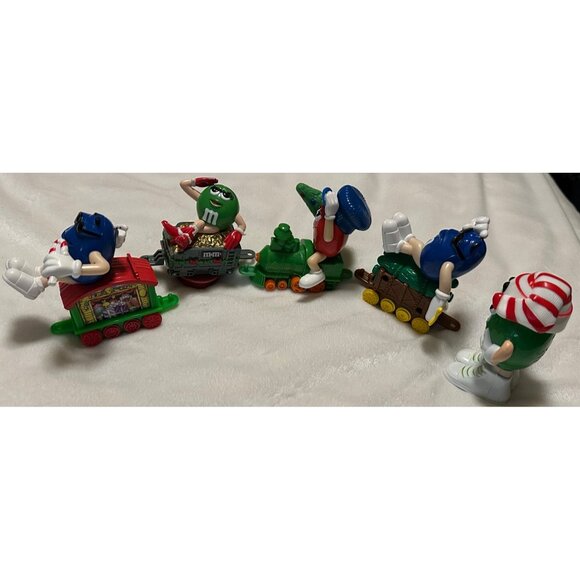 RANDOM Lot of 5 M&M Candy Toy Collectibles Plastic (VARIES) - Picture 6 of 11